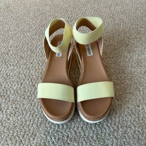 Steve Madden Bandi Sandal (light yellow)